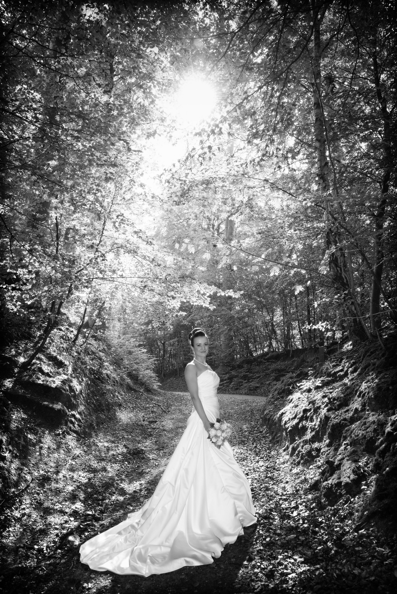 heldagsfotografering-bryllup-skov
